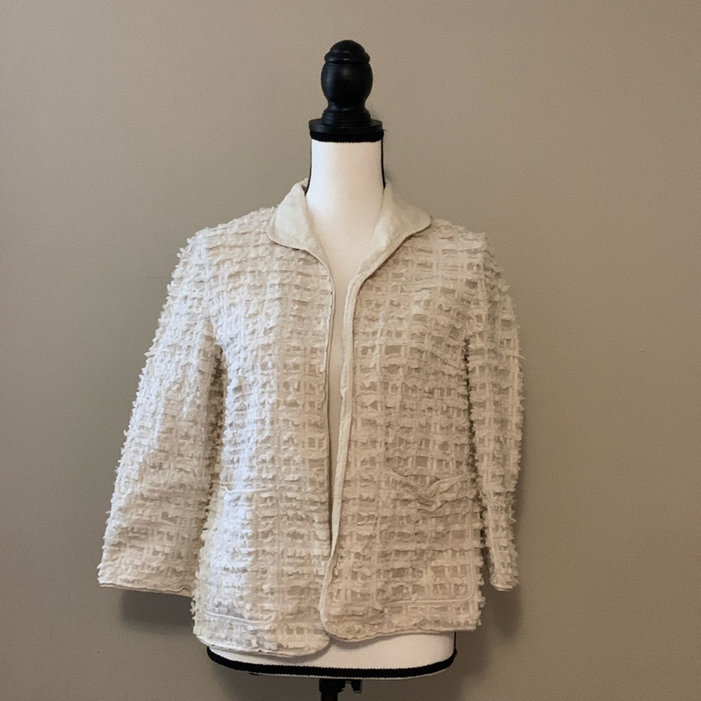 Lafayette 148 New York Cream Textured Blazer size small euc